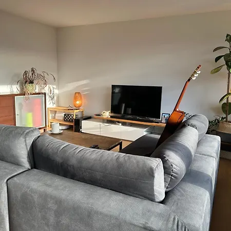 Lovely Room, 15 Min From Center, Mountain View * Цюрих