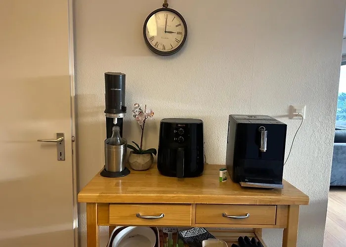 Lovely Room, 15 Min From Center, Mountain View ホームステイ