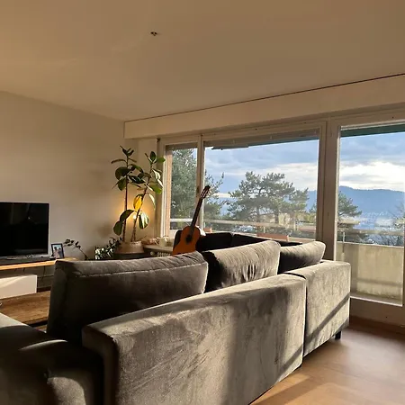 Lovely Room, 15 Min From Center, Mountain View Homestay